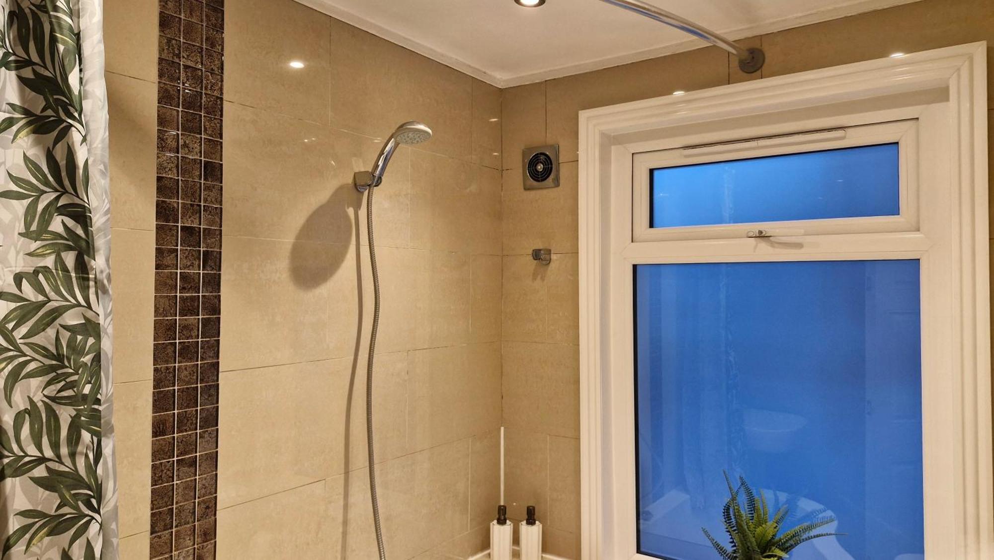 Apartamento Charming Flat In Wimbledon Londres Exterior foto